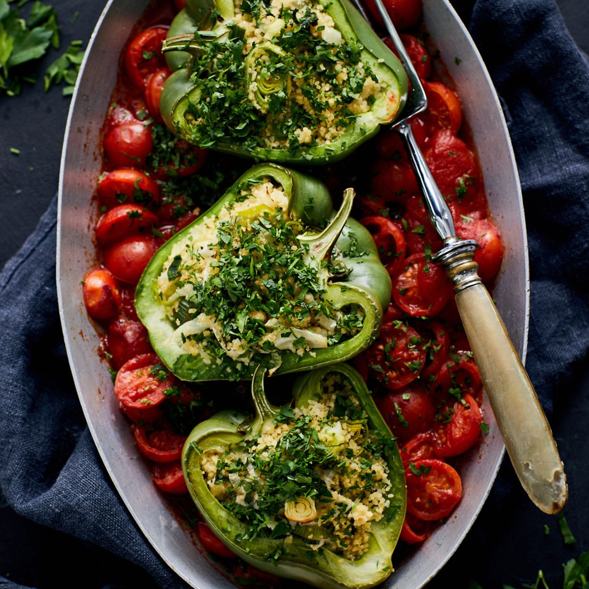Veganes Rezept: Gefüllte Paprika mit Couscous und Fenchel - Die Techniker